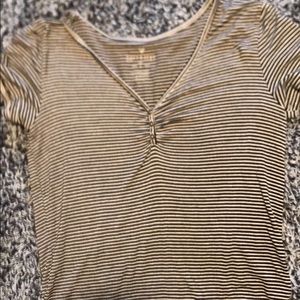 American Eagle shirt